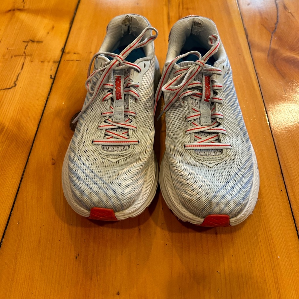 Hoka Rincon 2 - Women’s size 7
